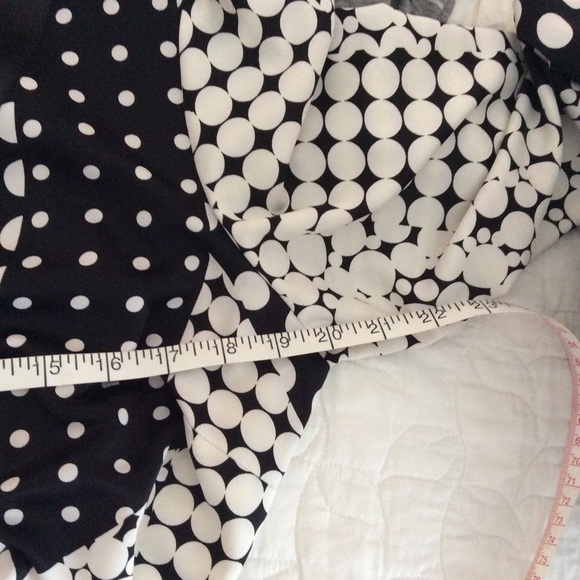 LAST MARKDOWN SOFT FLOWING TOP! - Picture 5 of 7